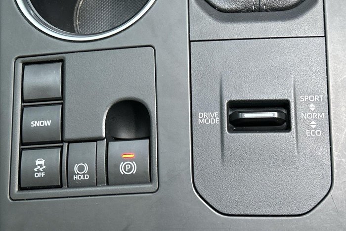 2023 Toyota Kluger GX