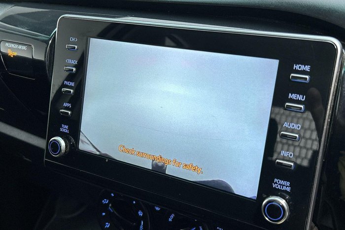 2022 Toyota Hilux SR