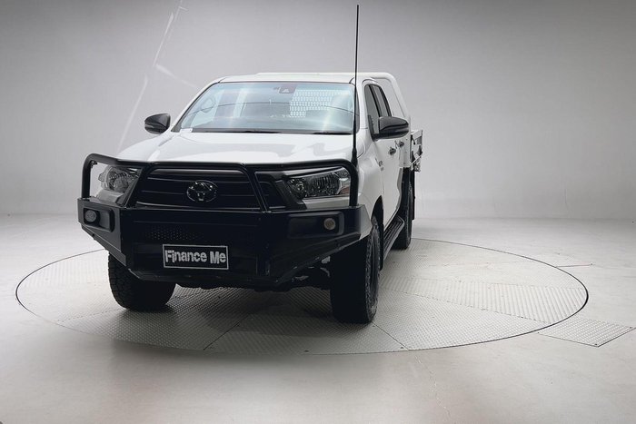 2022 Toyota Hilux SR
