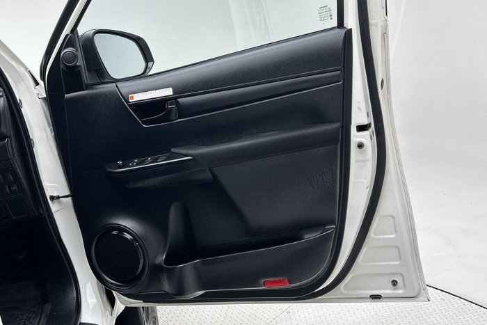 2022 Toyota Hilux SR