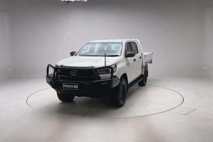 2022 Toyota Hilux SR