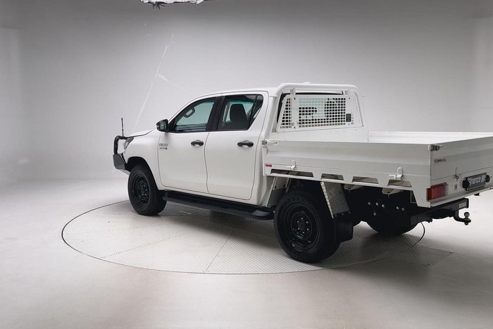 2022 Toyota Hilux SR