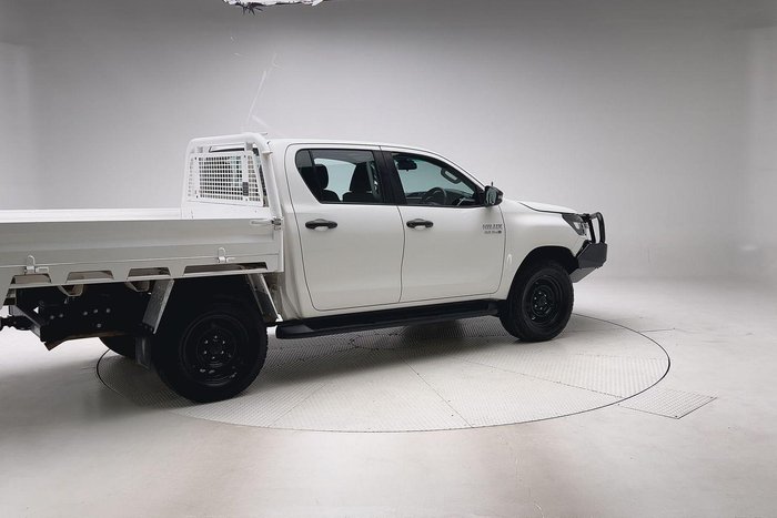 2022 Toyota Hilux SR