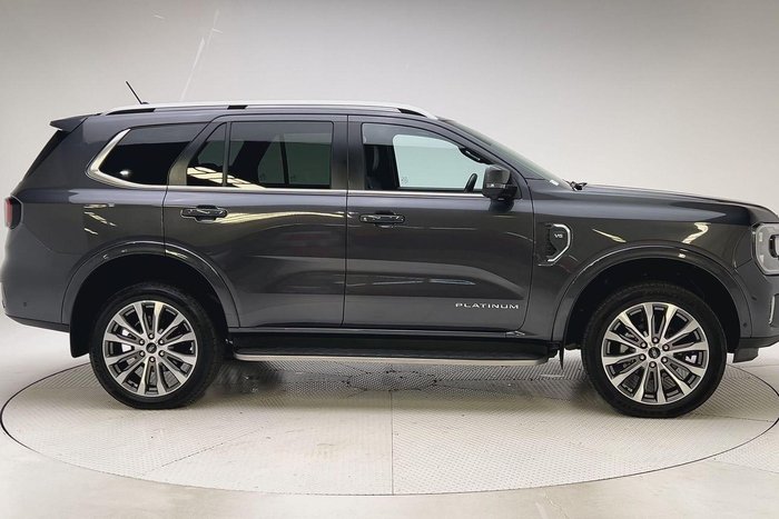 2024 Ford Everest Platinum