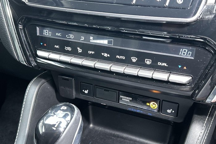 2022 Isuzu MU-X LS-T