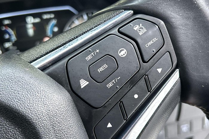 2022 Isuzu MU-X LS-T