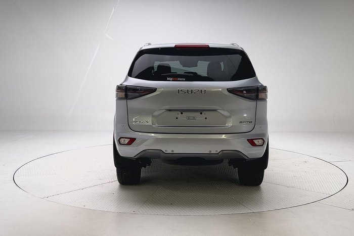 2022 Isuzu MU-X LS-T