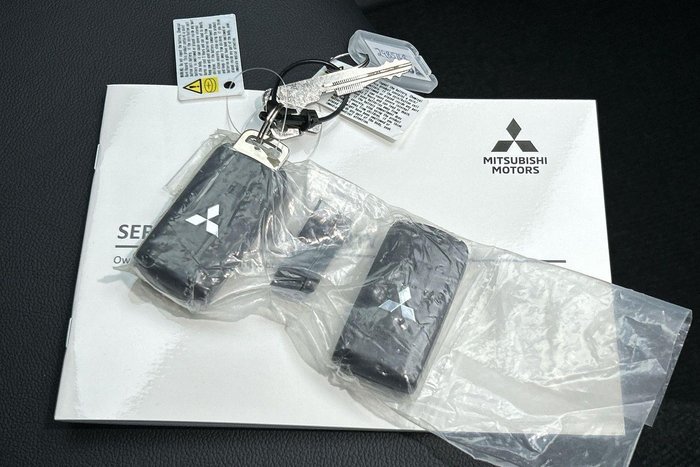 2024 Mitsubishi Pajero Sport GLS