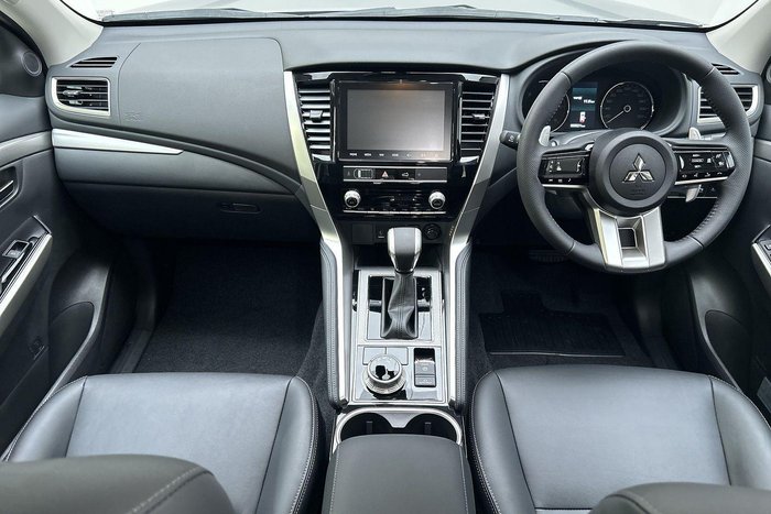 2024 Mitsubishi Pajero Sport GLS