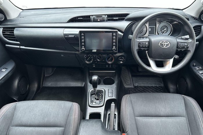 2023 Toyota Hilux SR