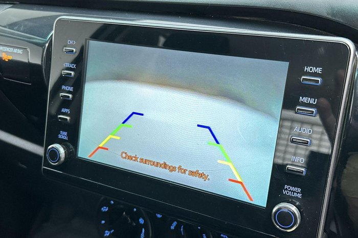 2022 Toyota Hilux SR