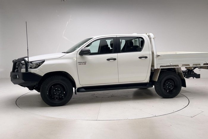 2022 Toyota Hilux SR