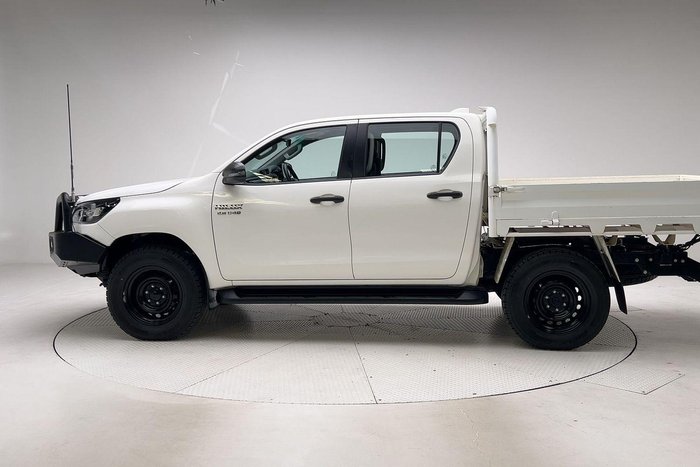 2022 Toyota Hilux SR
