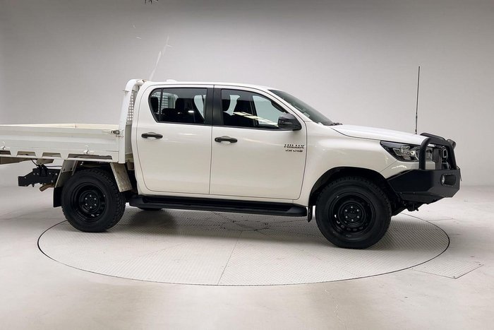 2022 Toyota Hilux SR