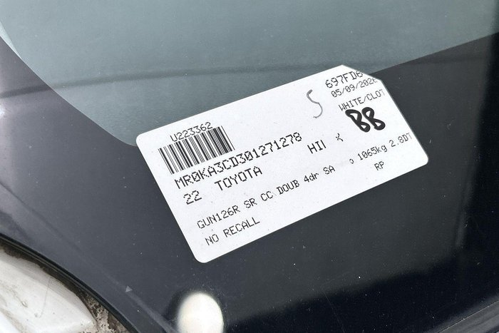 2022 Toyota Hilux SR