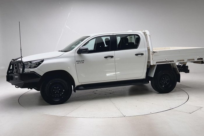 2022 Toyota Hilux SR