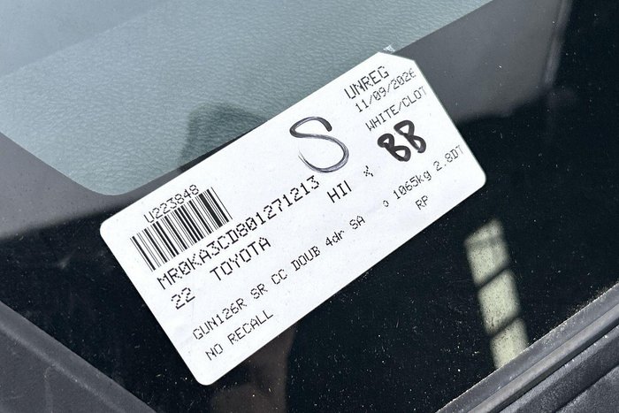 2022 Toyota Hilux SR