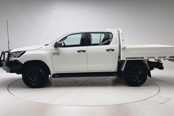 2022 Toyota Hilux SR