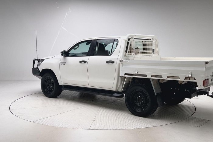 2022 Toyota Hilux SR