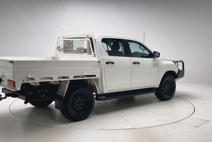 2022 Toyota Hilux SR