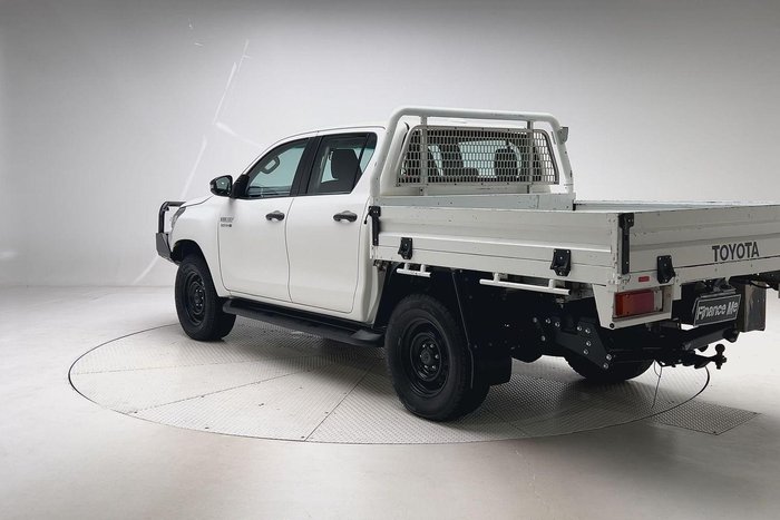 2022 Toyota Hilux SR