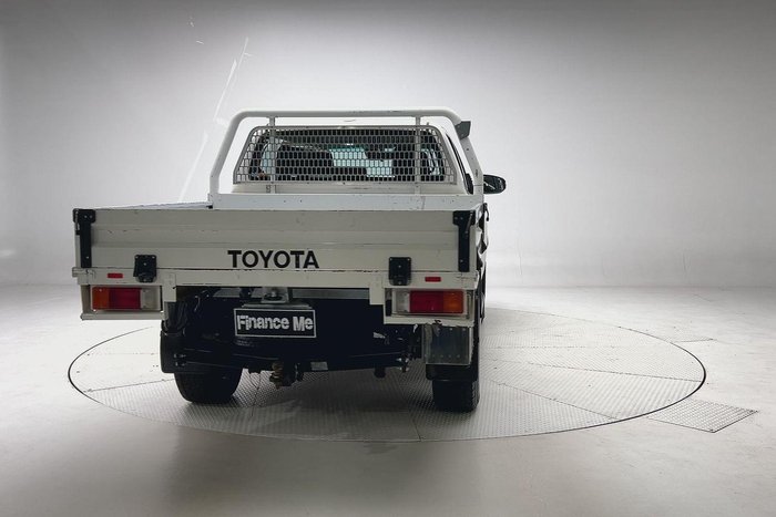 2022 Toyota Hilux SR