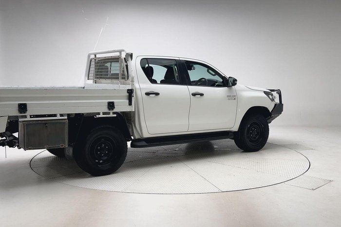 2022 Toyota Hilux SR