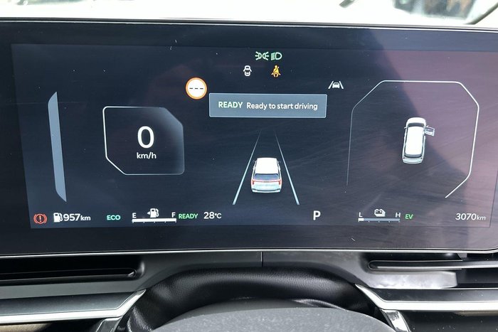 2025 Kia Carnival GT-Line HEV