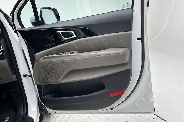 2025 Kia Carnival GT-Line HEV