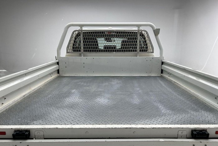 2022 Toyota Hilux SR