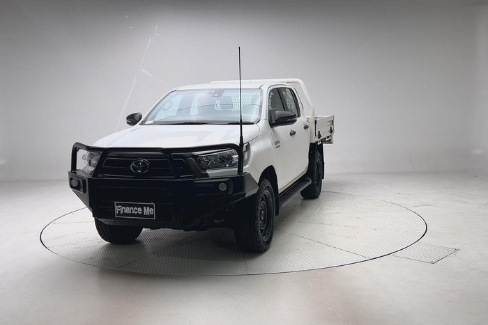 2022 Toyota Hilux SR