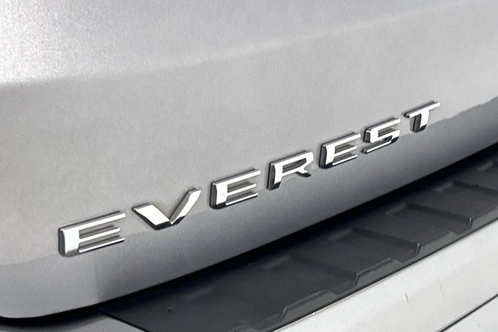 2024 Ford Everest Platinum