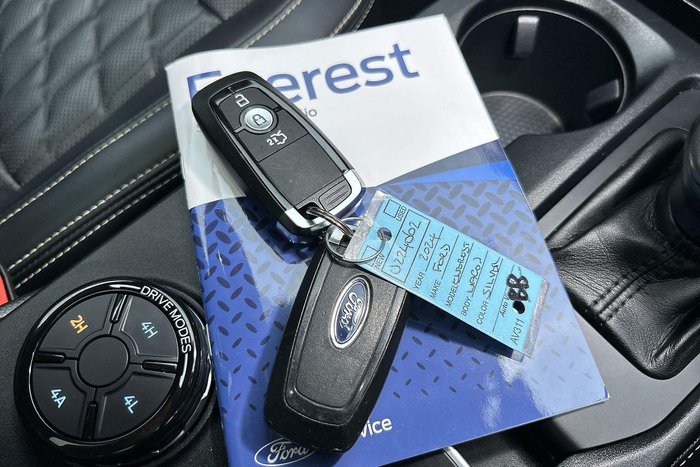 2024 Ford Everest Platinum