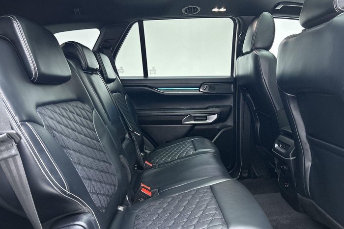 2024 Ford Everest Platinum