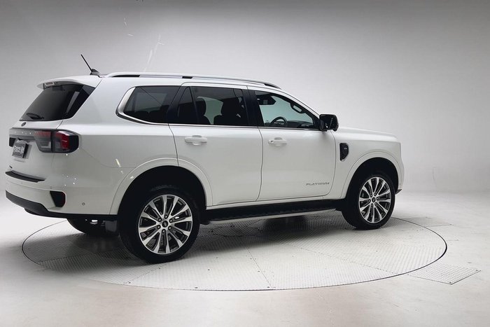 2024 Ford Everest Platinum