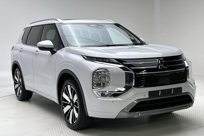2025 Mitsubishi Outlander Exceed
