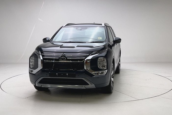 2025 Mitsubishi Outlander Exceed
