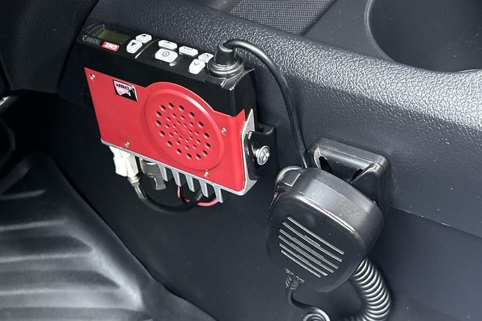 2022 Toyota Hilux SR