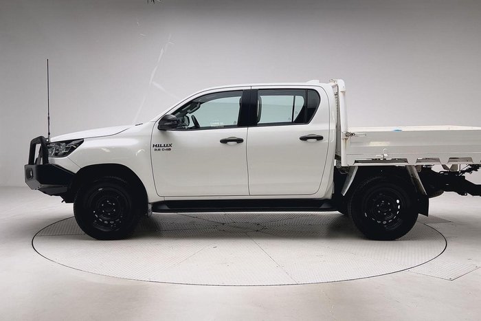 2022 Toyota Hilux SR