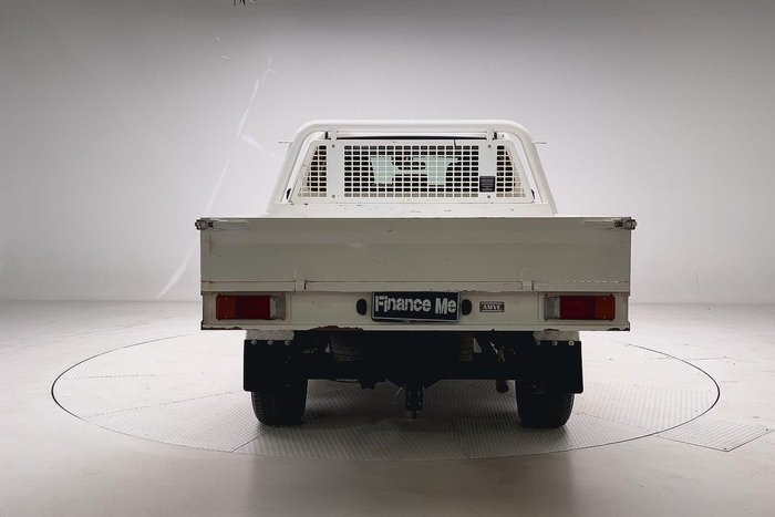 2022 Toyota Hilux SR