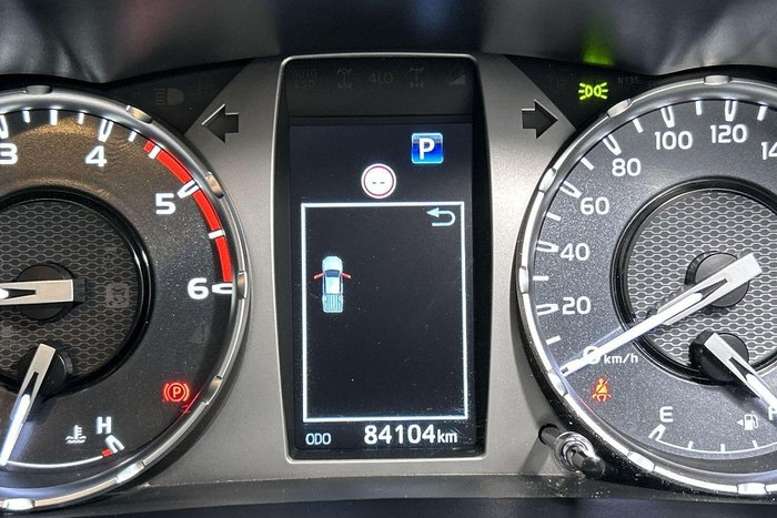 2022 Toyota Hilux SR