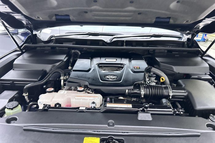 2022 Toyota Landcruiser Sahara ZX