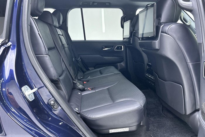 2022 Toyota Landcruiser Sahara ZX