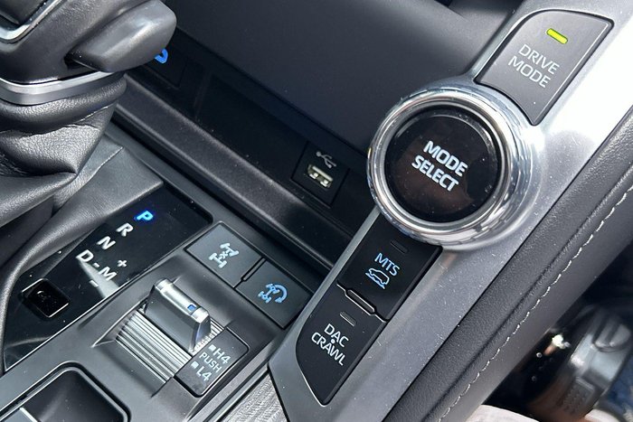 2022 Toyota Landcruiser Sahara ZX