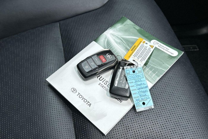 2022 Toyota Landcruiser Sahara ZX