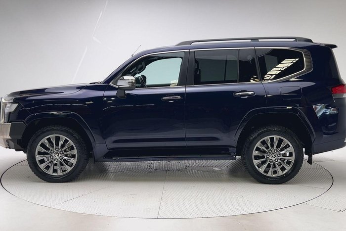 2022 Toyota Landcruiser Sahara ZX