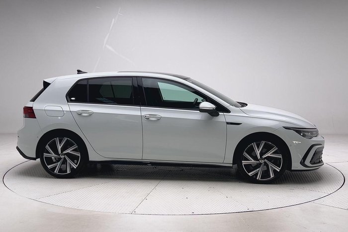 2023 Volkswagen Golf 110TSI R-Line