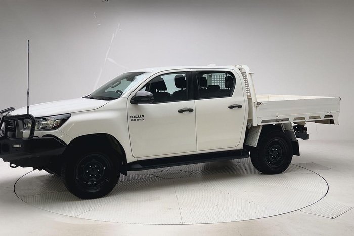 2022 Toyota Hilux SR