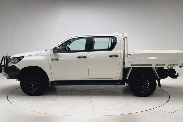 2022 Toyota Hilux SR