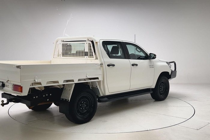 2022 Toyota Hilux SR